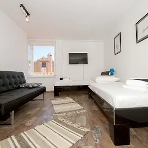 Peninsula Luxury Gasthof